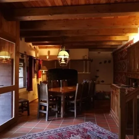 Saint-arcons-d'allier, 4 Pièces, 6 Personnes - Fr-1-582-65 Hébergement de vacances *